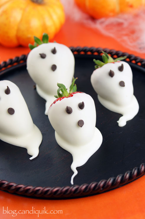 Strawberry Ghosts - Halloween Recipes